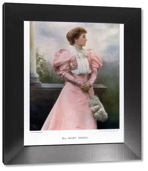 Mary Moore, English actress and theatre manager, 1901. Artist: W&D Downey