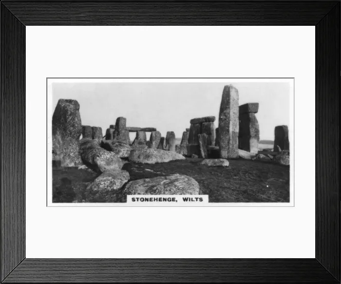 Framed Print : Stonehenge, Wiltshire, c1920s Framed Print : Stonehenge, Wiltshire, c1920s