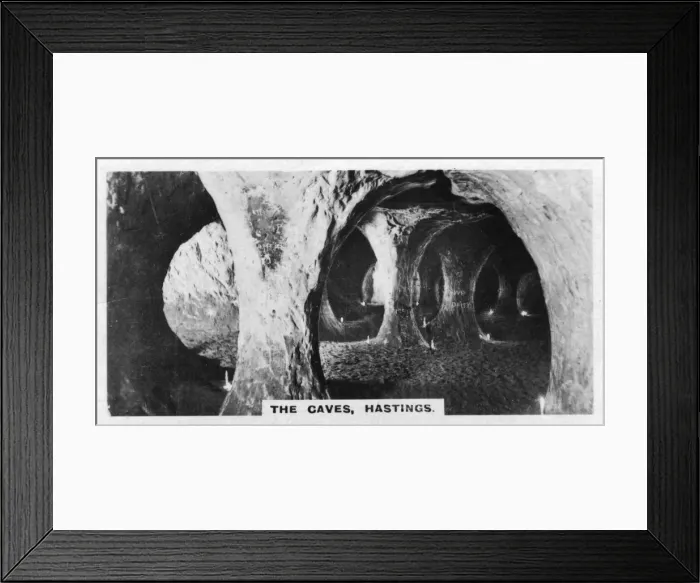 Framed Print : The Caves, Hastings, Sussex, c1920s Framed Print : The Caves, Hastings, Sussex, c1920s