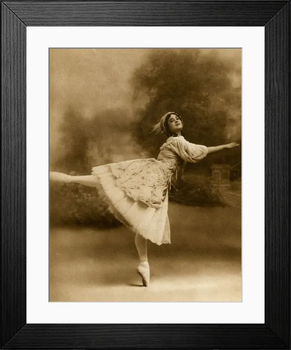 Framed Print : Madame Karsavina, c1913. Artist: Dover Street Studios Framed Print : Madame Karsavina, c1913. Artist: Dover Street Studios