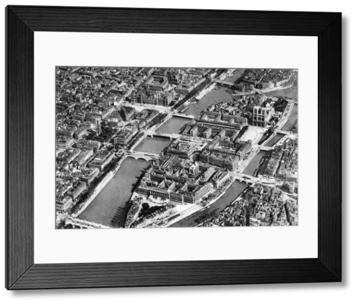 Framed Print : General view of the Isle de la Cite, Paris, 1931. Artist: Ernest Flammarion Framed Print : General view of the Isle de la Cite, Paris, 1931. Artist: Ernest Flammarion