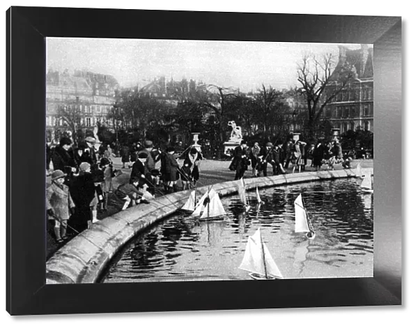 Toy boats at the Tuileries Gardens, Paris, 1931. Artist: Ernest Flammarion