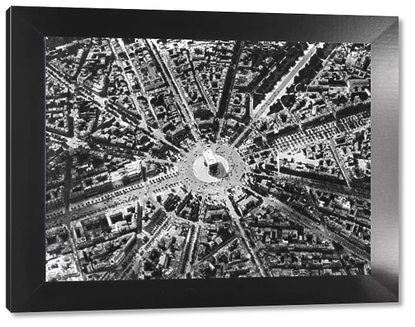 A birds eye view of the Place de L Etoile and the Arc de Triomphe, Paris, 1931. Artist: Ernest Flammarion