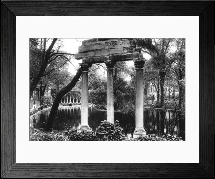 Framed Print : The Naumachias Corinthian columns, Parc Monceau, Paris, 1931. Artist: Ernest Flammarion Framed Print : The Naumachias Corinthian columns, Parc Monceau, Paris, 1931. Artist: Ernest Flammarion