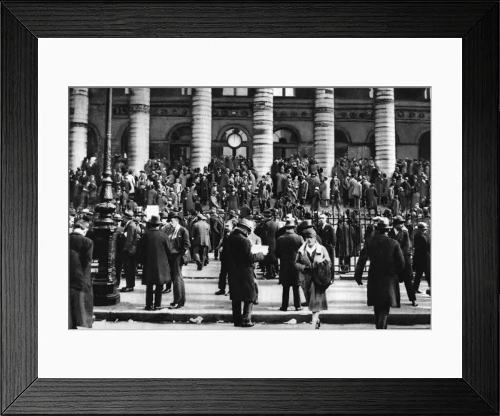 Framed Print : Bargaining outside the Stock Exchange, Paris, 1931. Artist: Ernest Flammarion Framed Print : Bargaining outside the Stock Exchange, Paris, 1931. Artist: Ernest Flammarion