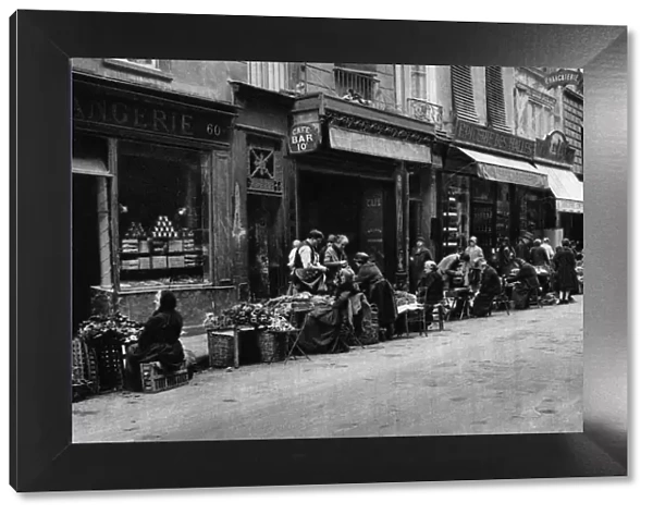 Vegetable sellers in the Central Market quarter, Paris, 1931. Artist: Ernest Flammarion