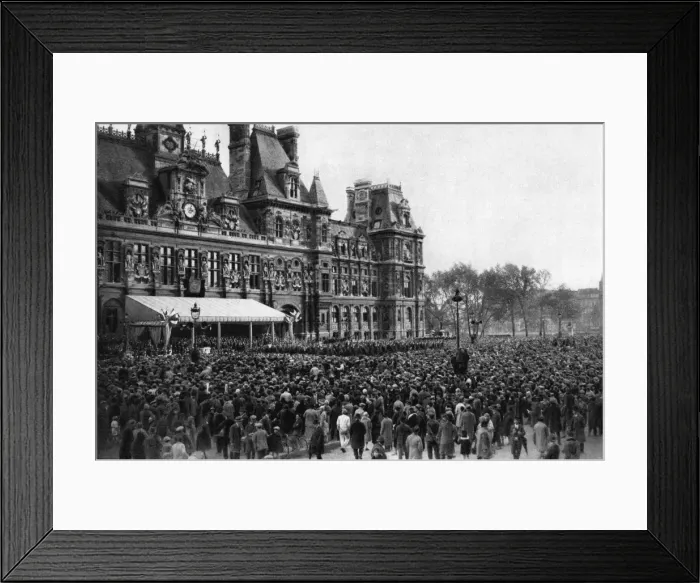 Framed Print : Crowd in front of the Town Hall on a reception day, Paris, 1931. Artist: Ernest Flammarion Framed Print : Crowd in front of the Town Hall on a reception day, Paris, 1931. Artist: Ernest Flammarion