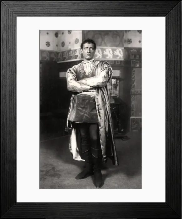 Framed Print : Lewis Waller (1860-1915), English actor and theatre manager, early 20th century. Artist: Foulsham and Banfield Framed Print : Lewis Waller (1860-1915), English actor and theatre manager, early 20th century. Artist: Foulsham and Banfield
