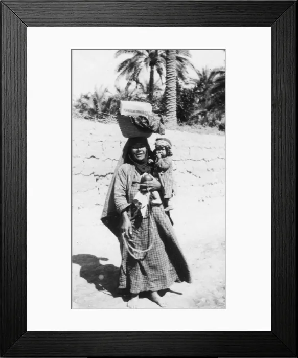 Framed Print : Arab woman and child, 1917-1919 Framed Print : Arab woman and child, 1917-1919