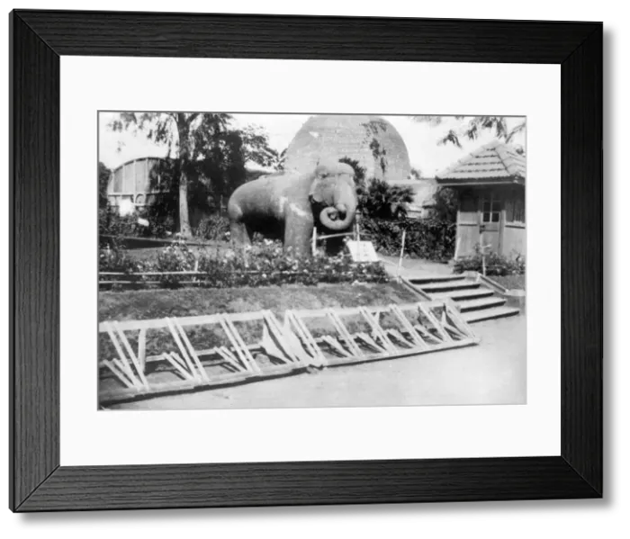 Framed Print : Elephant statue, Victoria Gardens, Bombay, India, c1918 Framed Print : Elephant statue, Victoria Gardens, Bombay, India, c1918