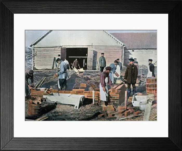 Framed Print : Builders outside Moscow, Russia, c1890. Artist: Gillot Framed Print : Builders outside Moscow, Russia, c1890. Artist: Gillot