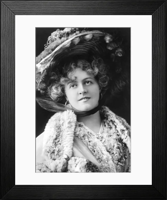 Framed Print : Marie Studholme (1875-1930), English actress, 1900s. Artist: W&D Downey Framed Print : Marie Studholme (1875-1930), English actress, 1900s. Artist: W&D Downey
