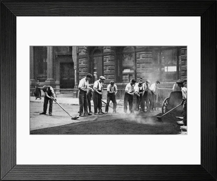 Framed Print : Workmen laying tar and asphalt in Cornhill, London, 1926-1927. Artist: McLeish Framed Print : Workmen laying tar and asphalt in Cornhill, London, 1926-1927. Artist: McLeish