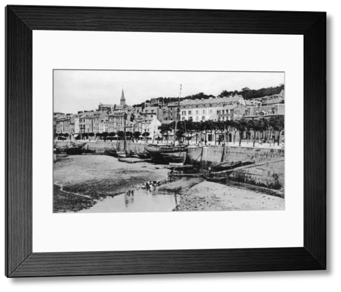 Framed Print : Dockside, Trouville, France, c1920s Framed Print : Dockside, Trouville, France, c1920s