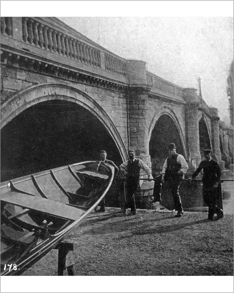 Richmond Bridge, London, early 20th century