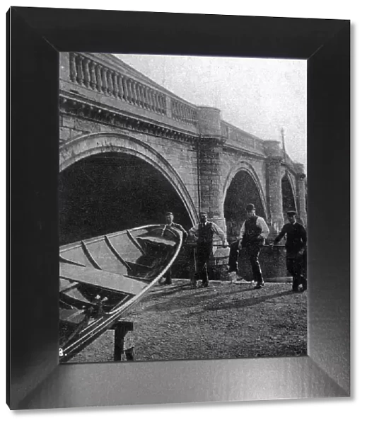 Richmond Bridge, London, early 20th century