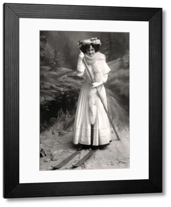 Framed Print : Gertie Millar (1879-1952), English actress, 1906. Artist: Foulsham and Banfield Framed Print : Gertie Millar (1879-1952), English actress, 1906. Artist: Foulsham and Banfield