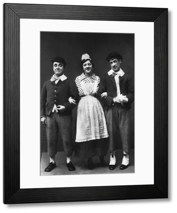 Framed Print : George Robey, Violet Loraine and Alfred Lester, music hall entertainers, early 20th century. Artist: Wrather & Buys Framed Print : George Robey, Violet Loraine and Alfred Lester, music hall entertainers, early 20th century. Artist: Wrather & Buys