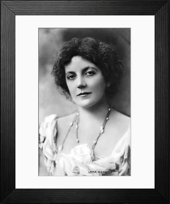 Framed Print : Lena Ashwell (1862-1957), British actress, early 20th century