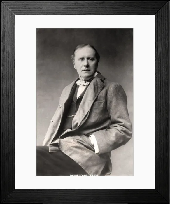 Framed Print : Herbert Beerbohm Tree (1852-1917), English actor, 1907. Artist: Langfier Photo Framed Print : Herbert Beerbohm Tree (1852-1917), English actor, 1907. Artist: Langfier Photo