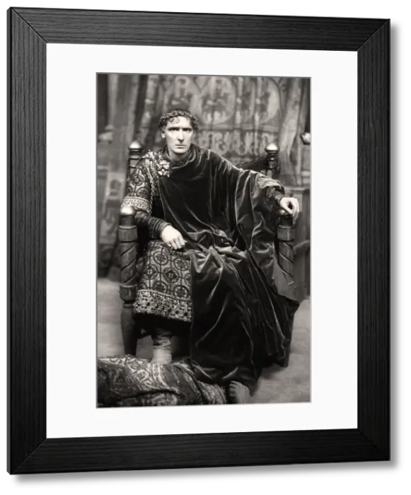 Framed Print : Harry Brodribb Irving (1870-1913), English actor, early 20th century. Artist: Foulsham and Banfield Framed Print : Harry Brodribb Irving (1870-1913), English actor, early 20th century. Artist: Foulsham and Banfield
