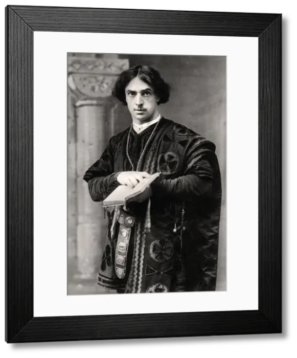 Framed Print : John Martin Harvey (1863-1944), English actor, 1907. Artist: Ellis & Walery Framed Print : John Martin Harvey (1863-1944), English actor, 1907. Artist: Ellis & Walery