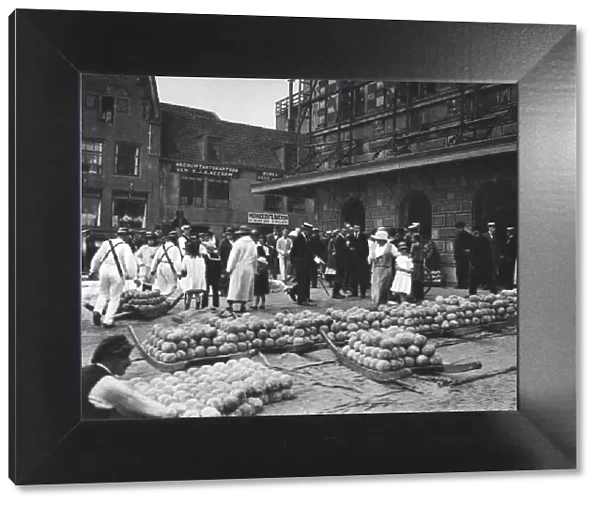 The cheese market on Friday, Alkmaar, Netherlands, c1934