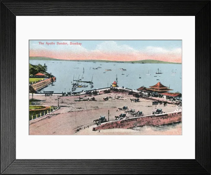 Framed Print : The Apollo Bunder, Bombay, India, early 20th century Framed Print : The Apollo Bunder, Bombay, India, early 20th century