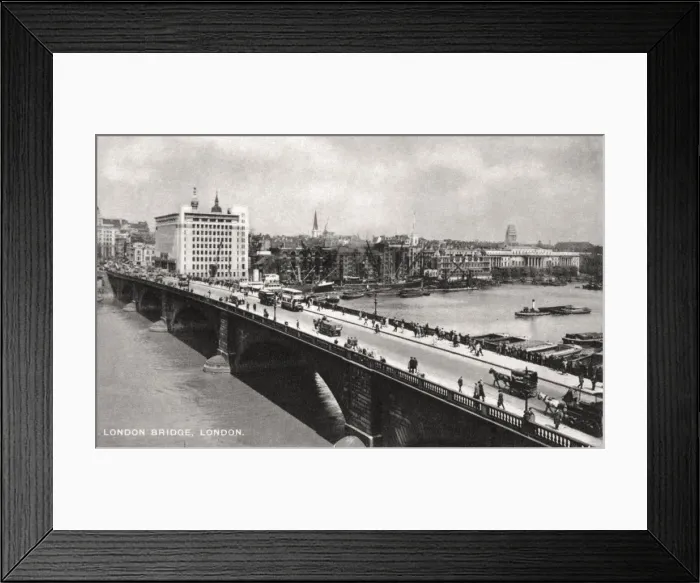 Framed Print : London Bridge, London, early 20th century Framed Print : London Bridge, London, early 20th century