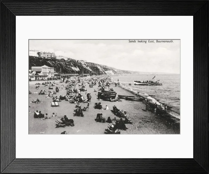 Framed Print : The beach at Bournemouth, Dorset, c1920s Framed Print : The beach at Bournemouth, Dorset, c1920s