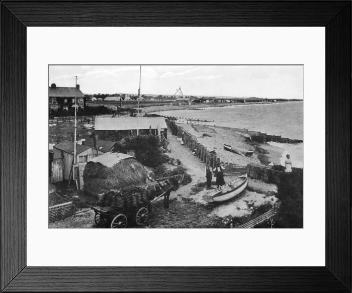 Framed Print : Felpham Beach, near Bognor Regis, West Sussex, early 20th century Framed Print : Felpham Beach, near Bognor Regis, West Sussex, early 20th century