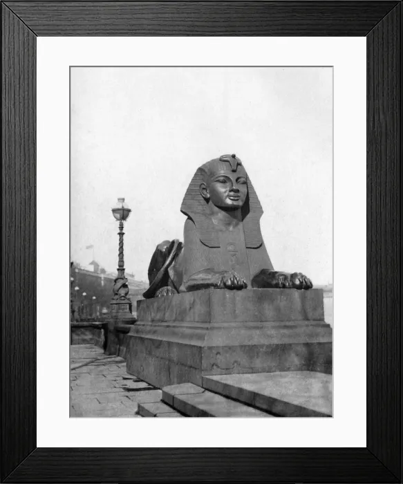 Framed Print : One of the sphinxes, Victoria Embankment, London, 1924-1926 Framed Print : One of the sphinxes, Victoria Embankment, London, 1924-1926