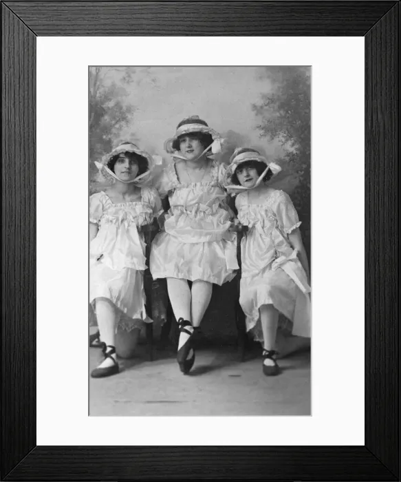 Framed Print : Three young women, photographed in Gales Studios, early 20th century Framed Print : Three young women, photographed in Gales Studios, early 20th century