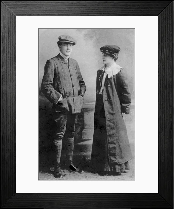 Framed Print : Mabel Hackney and Laurence Irving, 1907. Artist: J Beagles & Co Framed Print : Mabel Hackney and Laurence Irving, 1907. Artist: J Beagles & Co