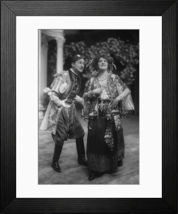 Framed Print : Lily Elsie and Joseph Coyne in The Merry Widow, c1907 Framed Print : Lily Elsie and Joseph Coyne in The Merry Widow, c1907