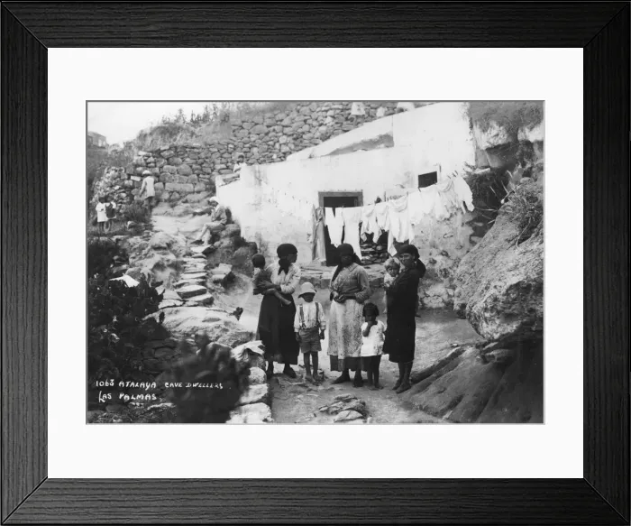 Framed Print : Cave dwellers, Atalaya, Las Palmas, Gran Canaria, Canary Islands, Spain, c1920s-c1930s(?) Framed Print : Cave dwellers, Atalaya, Las Palmas, Gran Canaria, Canary Islands, Spain, c1920s-c1930s(?)