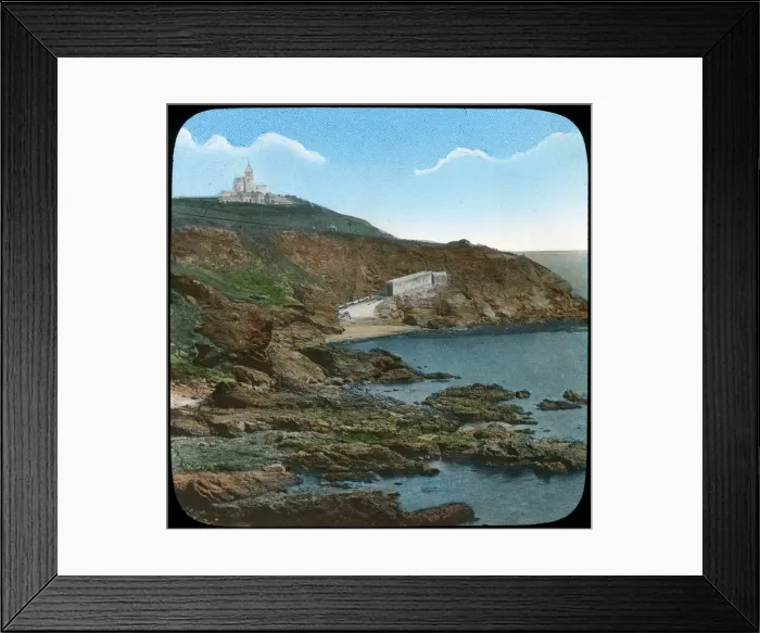 Framed Print : The Lizard Lighthouse, Cornwall, late 19th or early 20th century. Artist: Church Army Lantern Department Framed Print : The Lizard Lighthouse, Cornwall, late 19th or early 20th century. Artist: Church Army Lantern Department