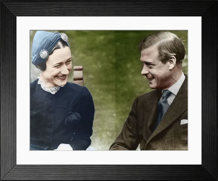 Framed Print : The Duke and Duchess of Windsor (Mrs Simpson) at the Chateau de Cande, France, 1937 Framed Print : The Duke and Duchess of Windsor (Mrs Simpson) at the Chateau de Cande, France, 1937