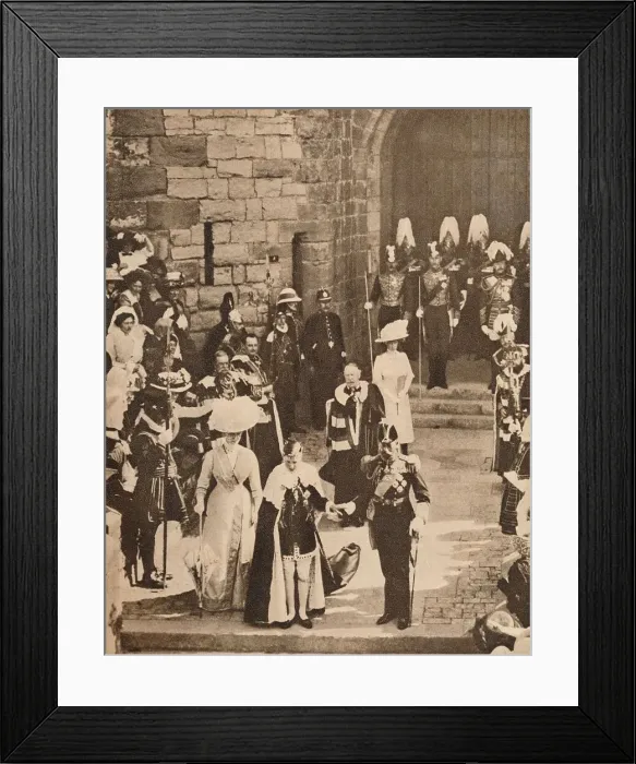 Framed Print : The investiture of the Prince of Wales at Caernarvon Castle, 13 July 1911 (1935) Framed Print : The investiture of the Prince of Wales at Caernarvon Castle, 13 July 1911 (1935)