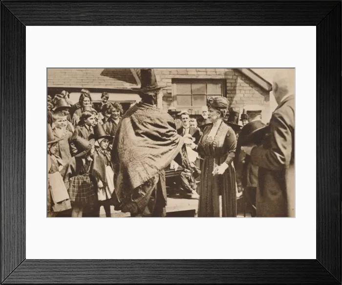 Framed Print : Royal tour of Wales, c1920s (1935) Framed Print : Royal tour of Wales, c1920s (1935)
