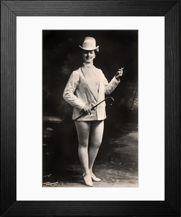 Framed Print : Lily Iris, actress, 1906. Artist: London Stereoscopic & Photographic Co Framed Print : Lily Iris, actress, 1906. Artist: London Stereoscopic & Photographic Co