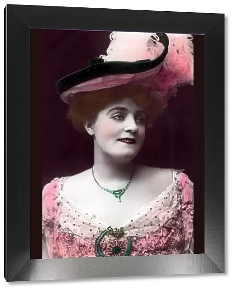 Evie Greene (1875-1917), English actress, 1906. Artist: Rotary Photo