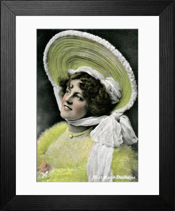Framed Print : Marie Studholme (1875-1930), English actress, 1906 Framed Print : Marie Studholme (1875-1930), English actress, 1906