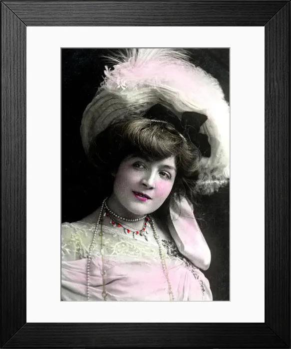 Framed Print : Cora Brown-Potter (1857-1936), American actress, early 20th century. Artist: TC Turner Framed Print : Cora Brown-Potter (1857-1936), American actress, early 20th century. Artist: TC Turner