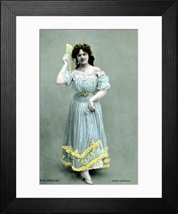 Framed Print : Maie Ash, actress, 1905. Artist: Bassano Studio Framed Print : Maie Ash, actress, 1905. Artist: Bassano Studio