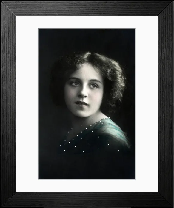 Framed Print : Hope, early 20th century Framed Print : Hope, early 20th century