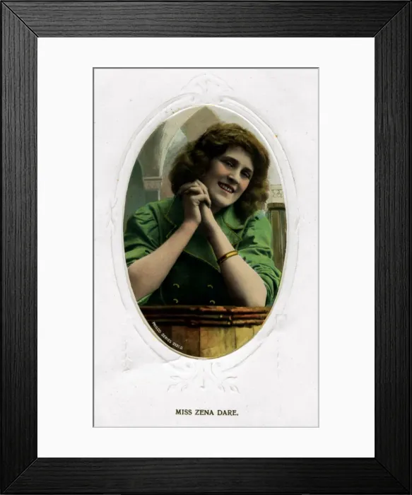 Framed Print : Zena Dare ( 1887-1975), English actress, early 20th century Framed Print : Zena Dare ( 1887-1975), English actress, early 20th century