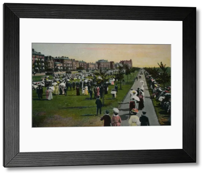 Framed Print : The Ladies Mile, Southsea, c1905 Framed Print : The Ladies Mile, Southsea, c1905