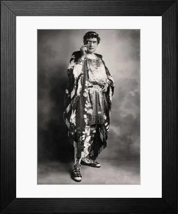 Framed Print : Herbert Beerbohm Tree (1853-1917), English actor, early 20th century. Artist: FW Burford Framed Print : Herbert Beerbohm Tree (1853-1917), English actor, early 20th century. Artist: FW Burford
