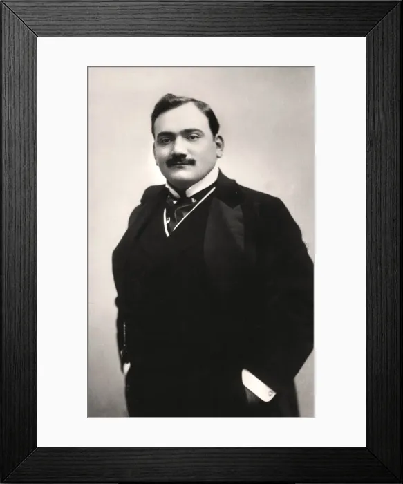 Framed Print : Enrico Caruso (1873-1921), Italian tenor, 1907. Artist: Rotary Photo Framed Print : Enrico Caruso (1873-1921), Italian tenor, 1907. Artist: Rotary Photo